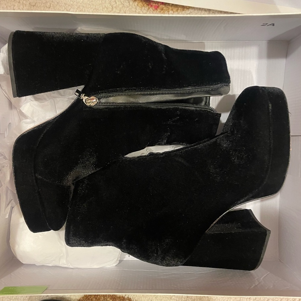 SCHUTZ Black Velvet/Suede Boots